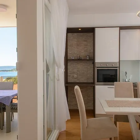 Apartments Villa Atlantis Trogir Exterior photo
