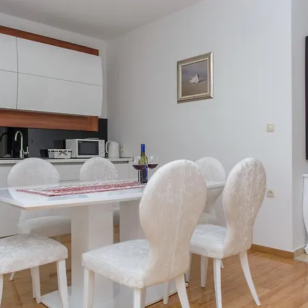 Apartments Villa Atlantis Trogir Exterior photo