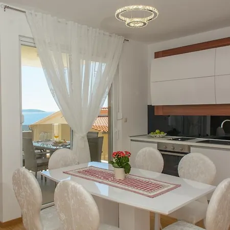 Apartments Villa Atlantis Trogir Exterior photo