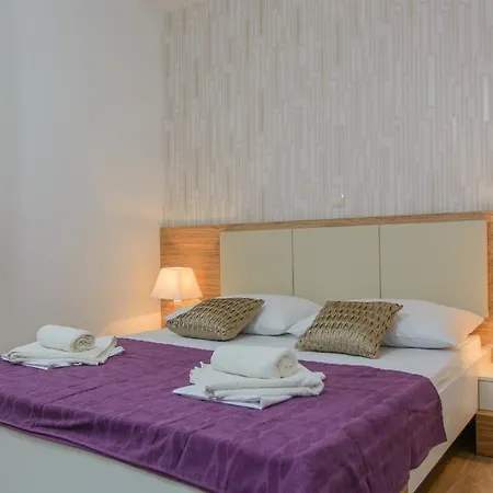 Apartments Villa Atlantis Trogir Exterior photo