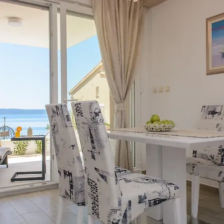 Apartments Villa Atlantis Trogir Exterior photo