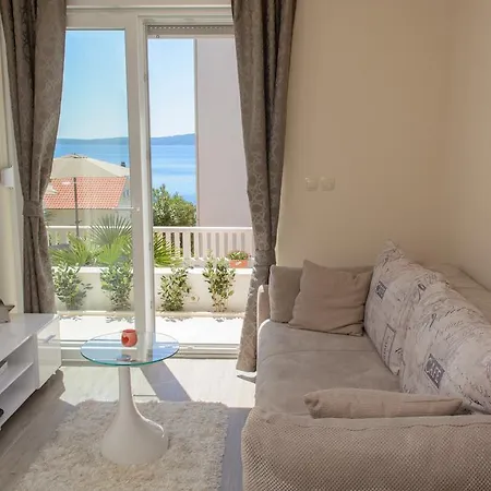 Apartments Villa Atlantis Trogir Exterior photo