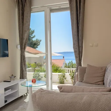 Apartments Villa Atlantis Trogir Exterior photo