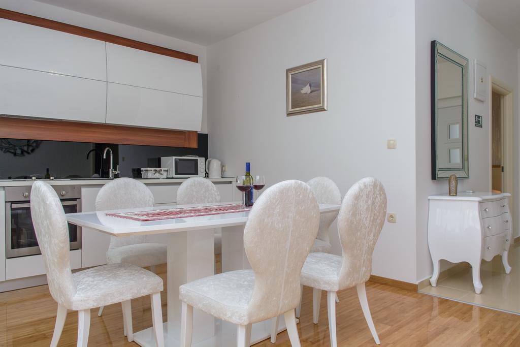 Atlantis Apartment *